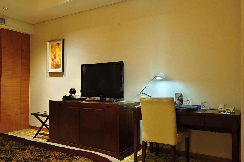 Khách sạn Howard Johnson Plaza Waigaoqiao Thượng Hải