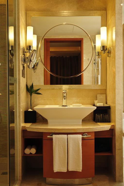 Howard Johnson Plaza Waigaoqiao 5* Thượng Hải