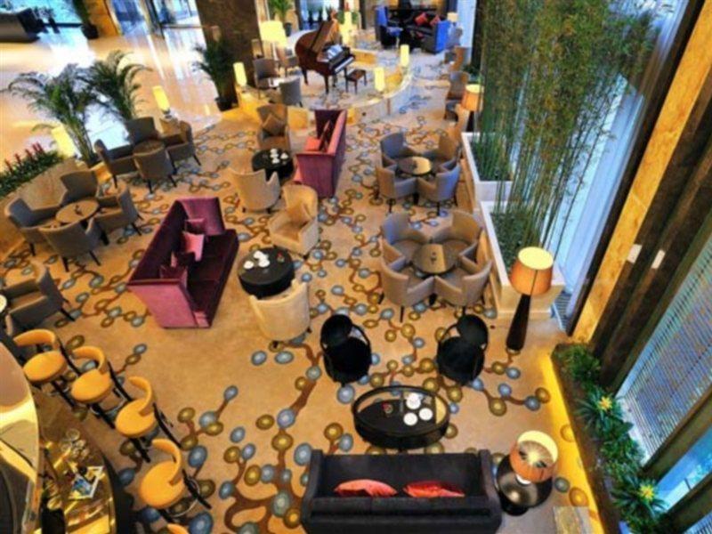 Khách sạn Howard Johnson Plaza Waigaoqiao