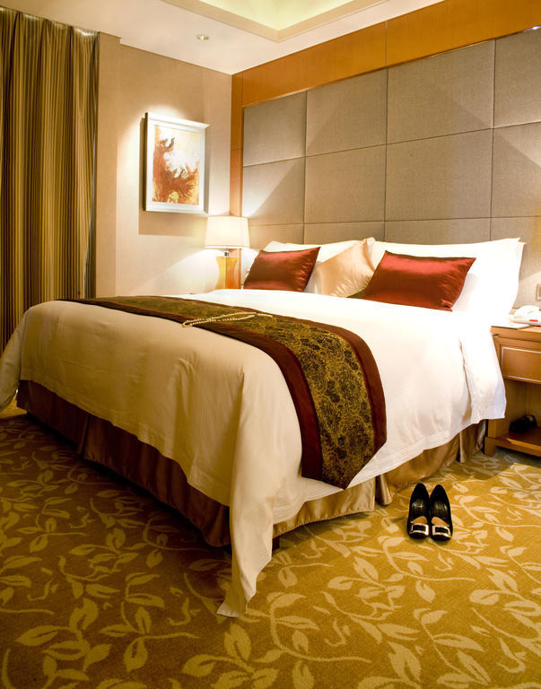 Howard Johnson Plaza Waigaoqiao 5* Thượng Hải